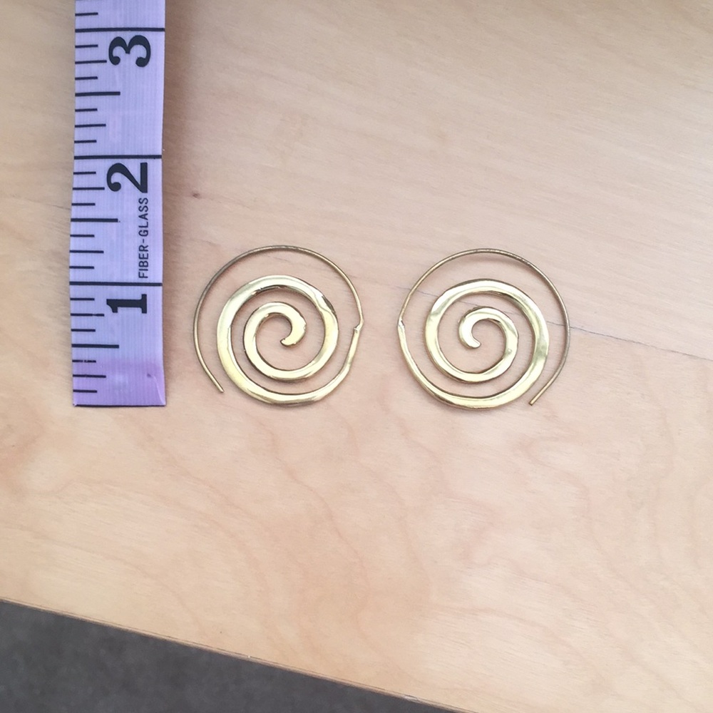 Gold spiral earrings
